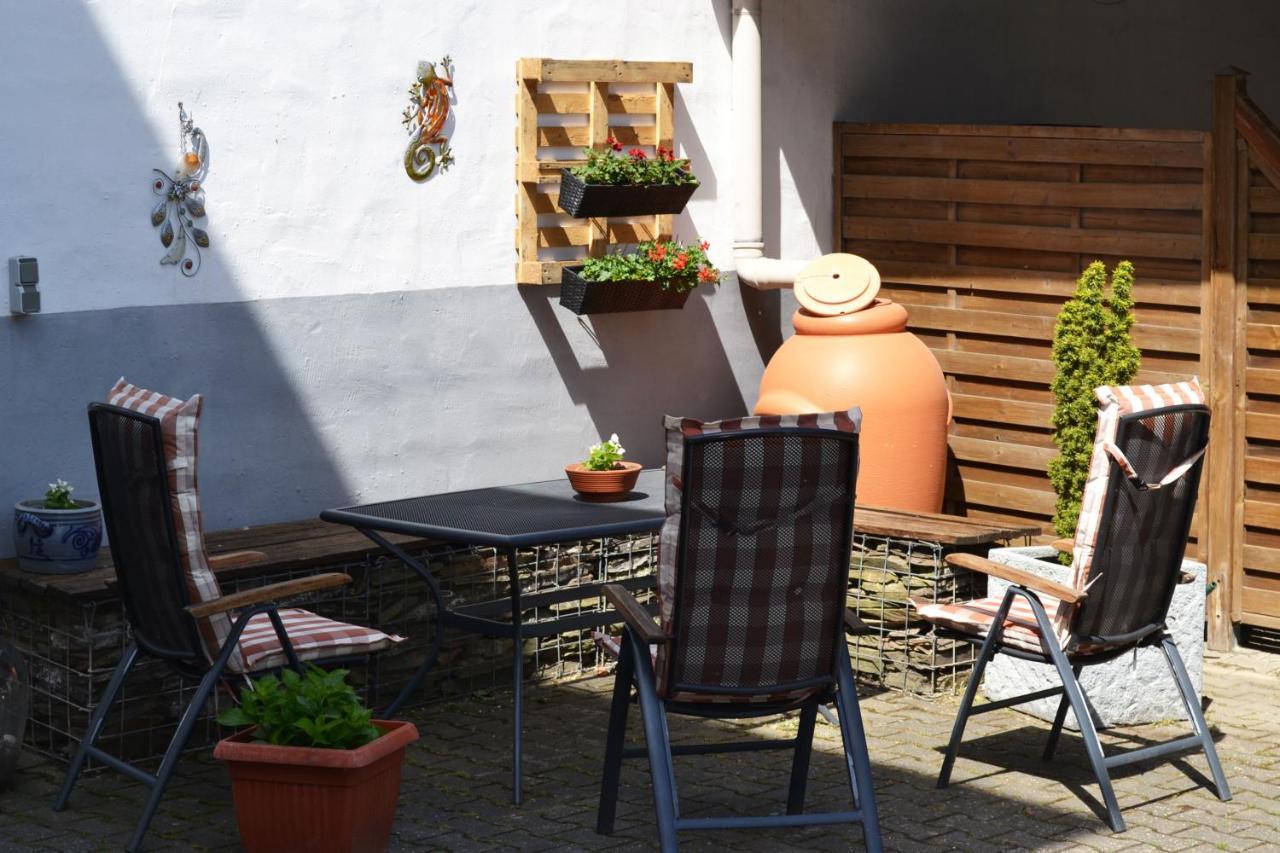Weingut Mathy-Schanz Osann-Monzel Exterior photo
